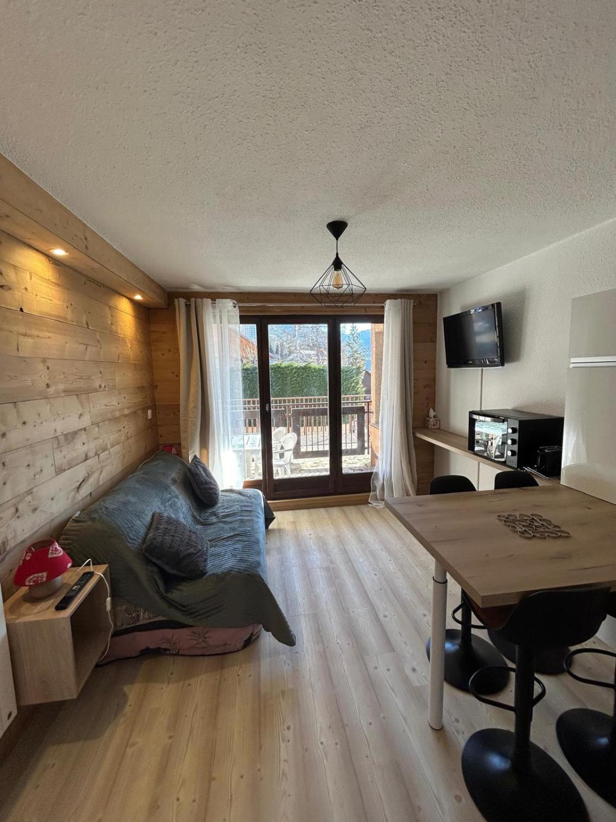 Chaleureux Appartement Moderne Briançon Eksteriør billede